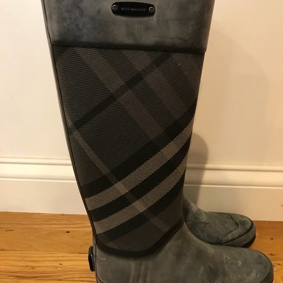 Burberry Rain Boots - Picture 2 of 6